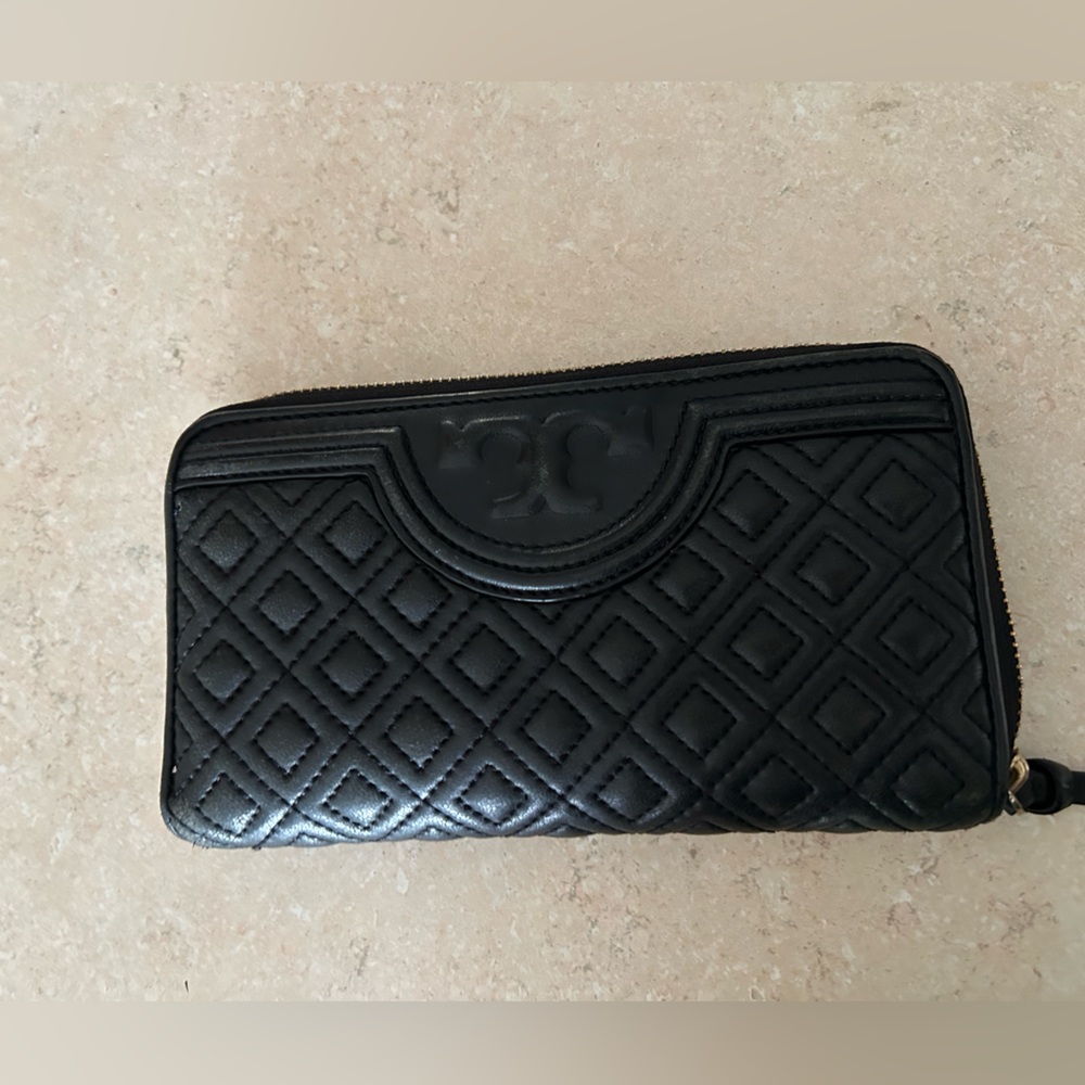 Tory Burch wallet